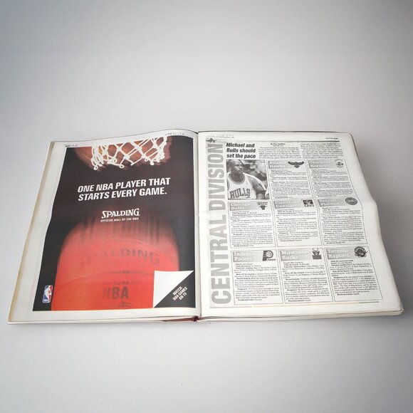 Toronto Sun Newspaper 1995 Raptors Preview Debut Season NBA Basketball Champions - Picture 8 of 11